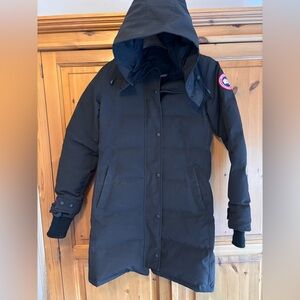 Canada Goose Women's Black Puffer Coat Like new
